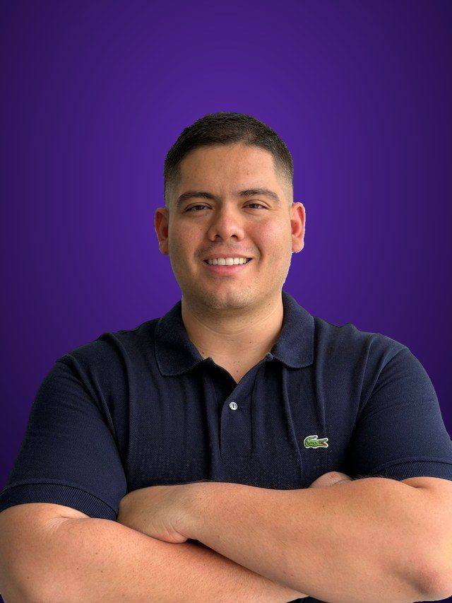 Alejandro Vela